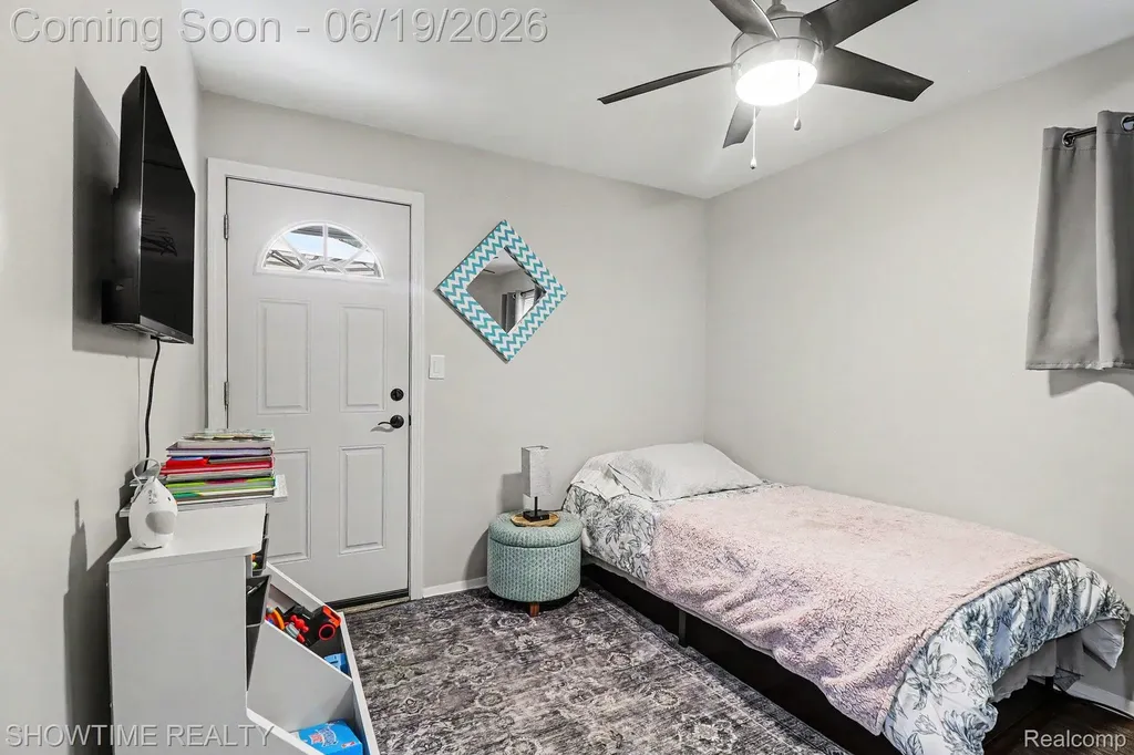 1955 Catalpa Drive Berkley City MI 48072