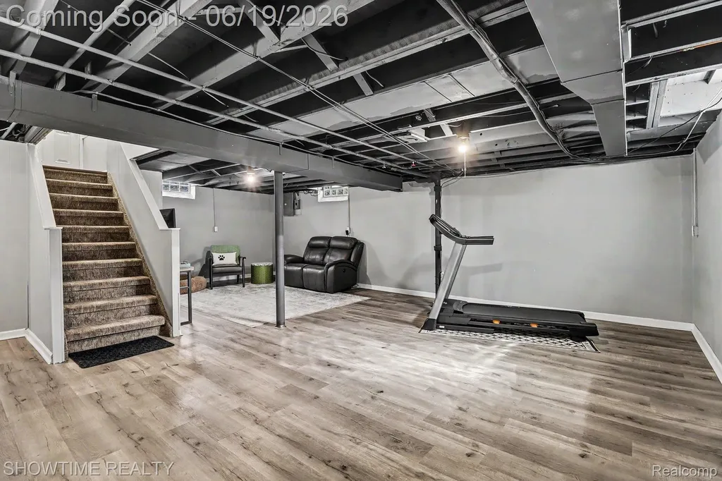 1955 Catalpa Drive Berkley City MI 48072