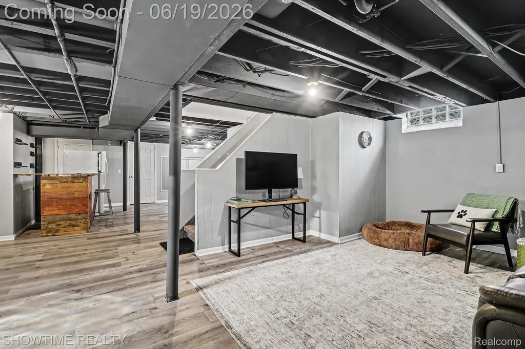 1955 Catalpa Drive Berkley City MI 48072