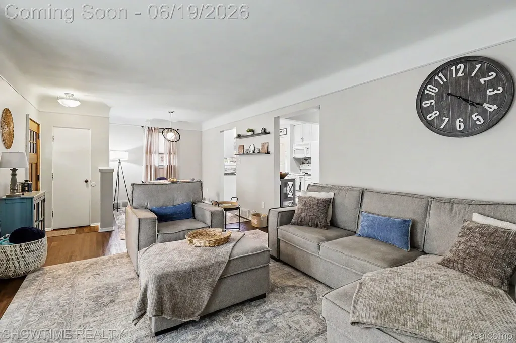 1955 Catalpa Drive Berkley City MI 48072