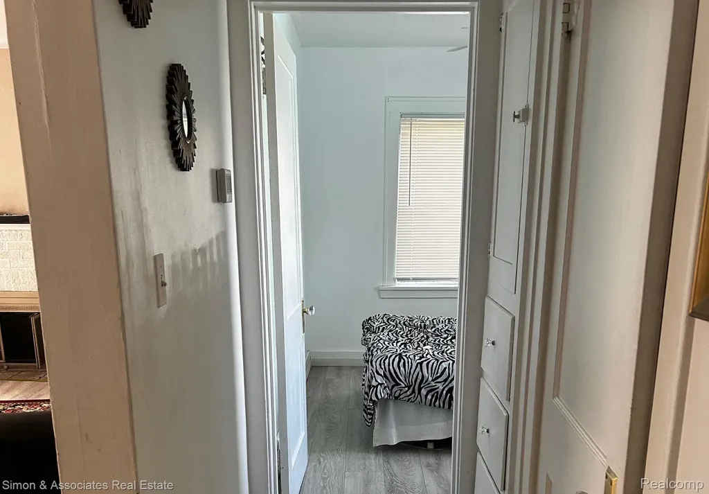 1520 E Oakland Avenue Lansing City MI 48906