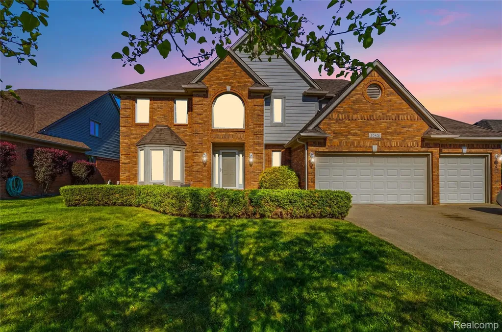 50426 Chief Drive Macomb Township MI 48044