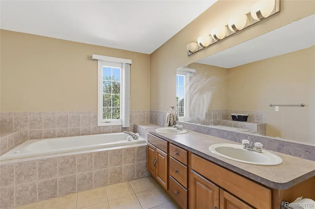 50426 Chief Drive Macomb Township MI 48044