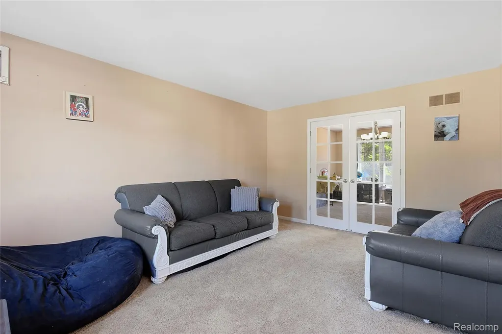 50426 Chief Drive Macomb Township MI 48044