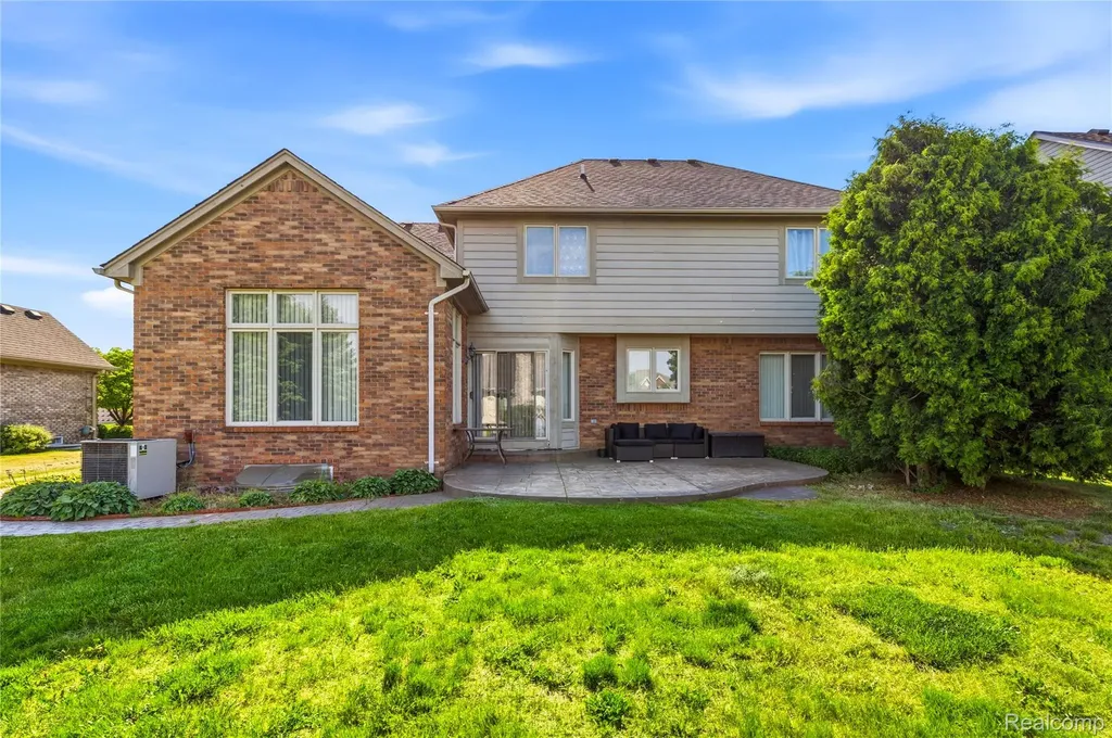 50426 Chief Drive Macomb Township MI 48044