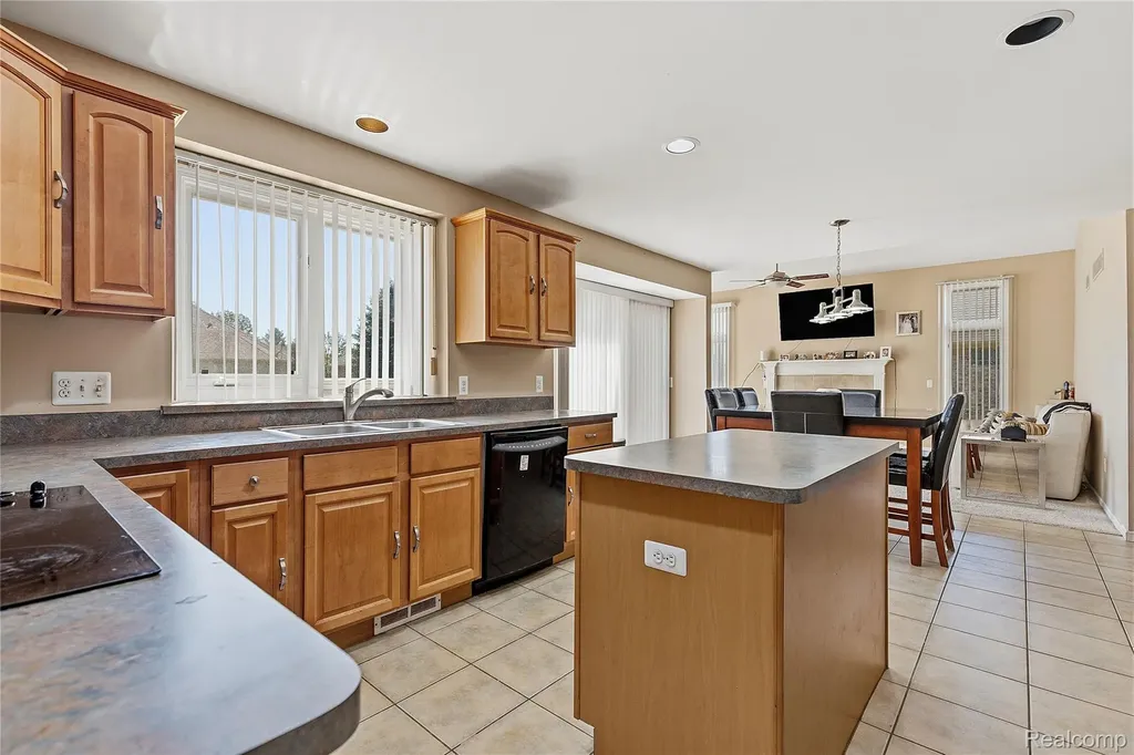 50426 Chief Drive Macomb Township MI 48044