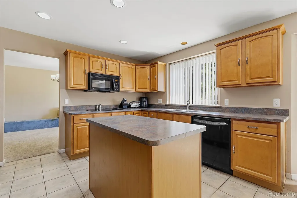 50426 Chief Drive Macomb Township MI 48044
