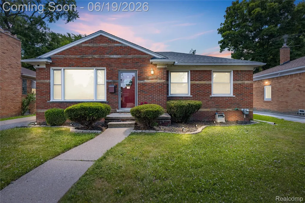 20300 Sunnyside Street St. Clair Shores City MI 48080