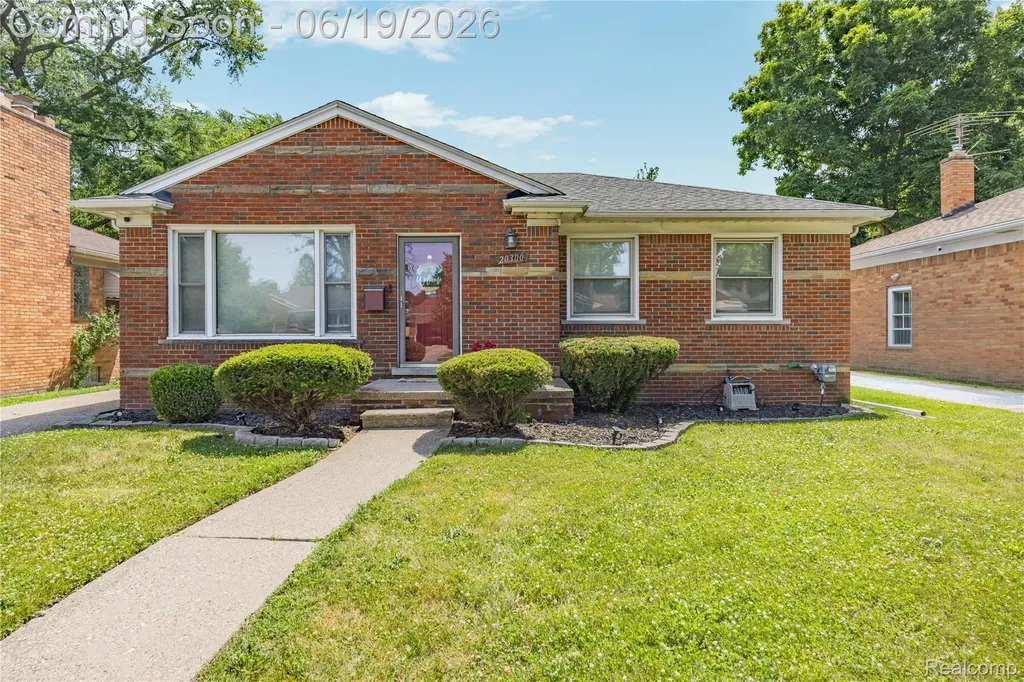 20300 Sunnyside Street St. Clair Shores City MI 48080