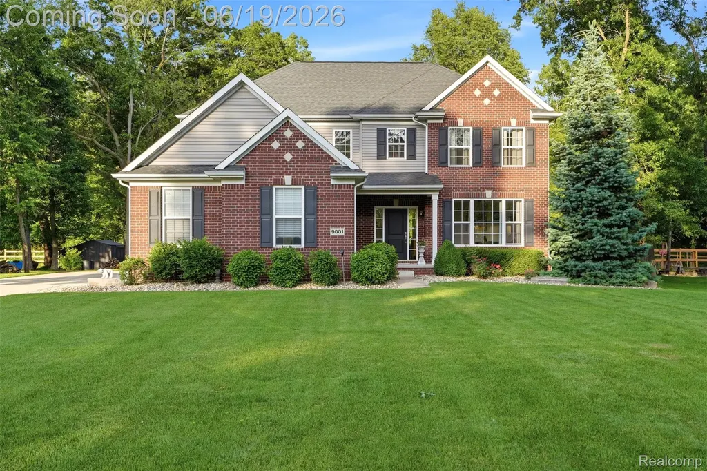 9001 Van Dusen Court Green Oak Township MI 48178