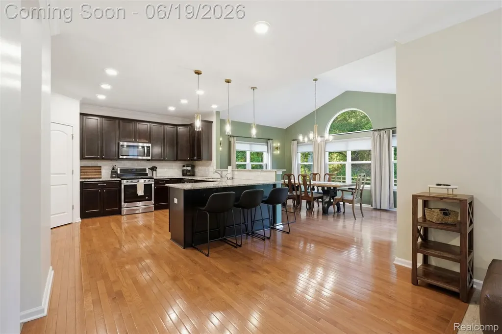9001 Van Dusen Court Green Oak Township MI 48178