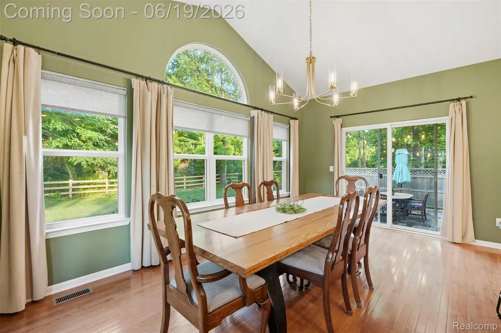 9001 Van Dusen Court Green Oak Township MI 48178
