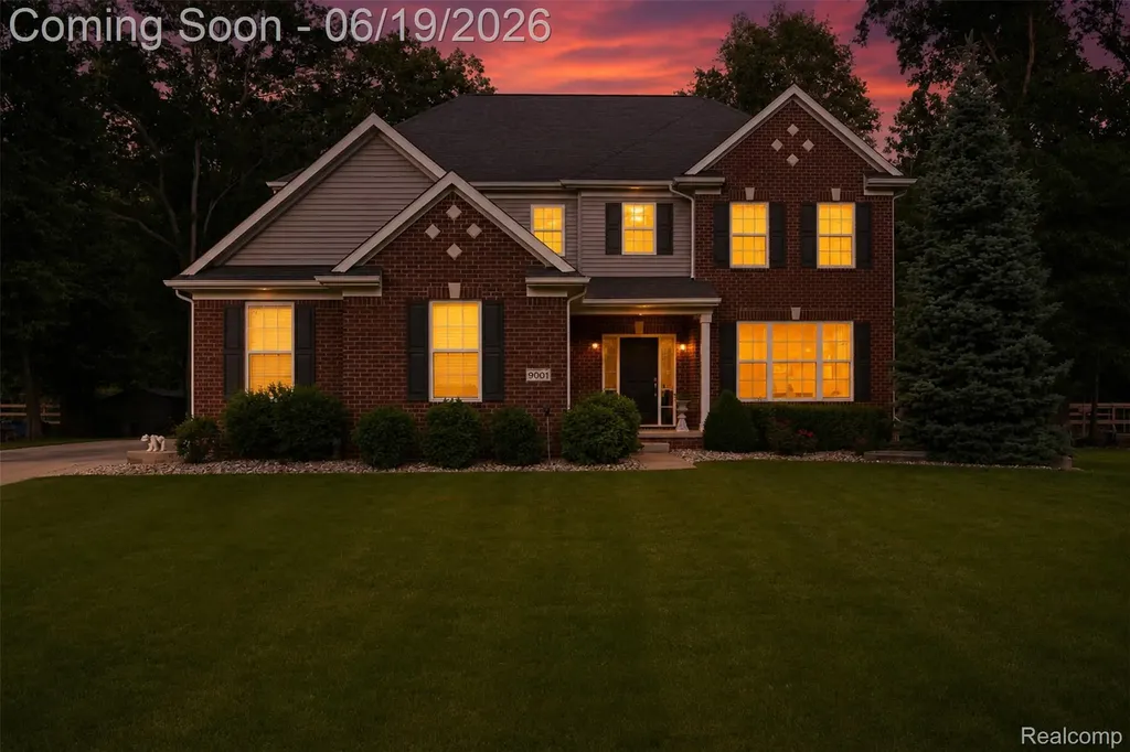 9001 Van Dusen Court Green Oak Township MI 48178