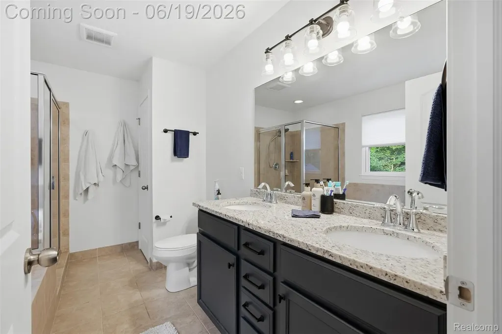 9001 Van Dusen Court Green Oak Township MI 48178