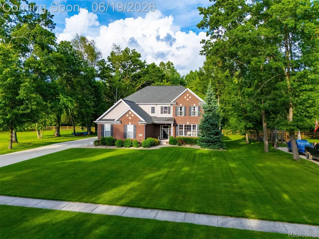 9001 Van Dusen Court Green Oak Township MI 48178