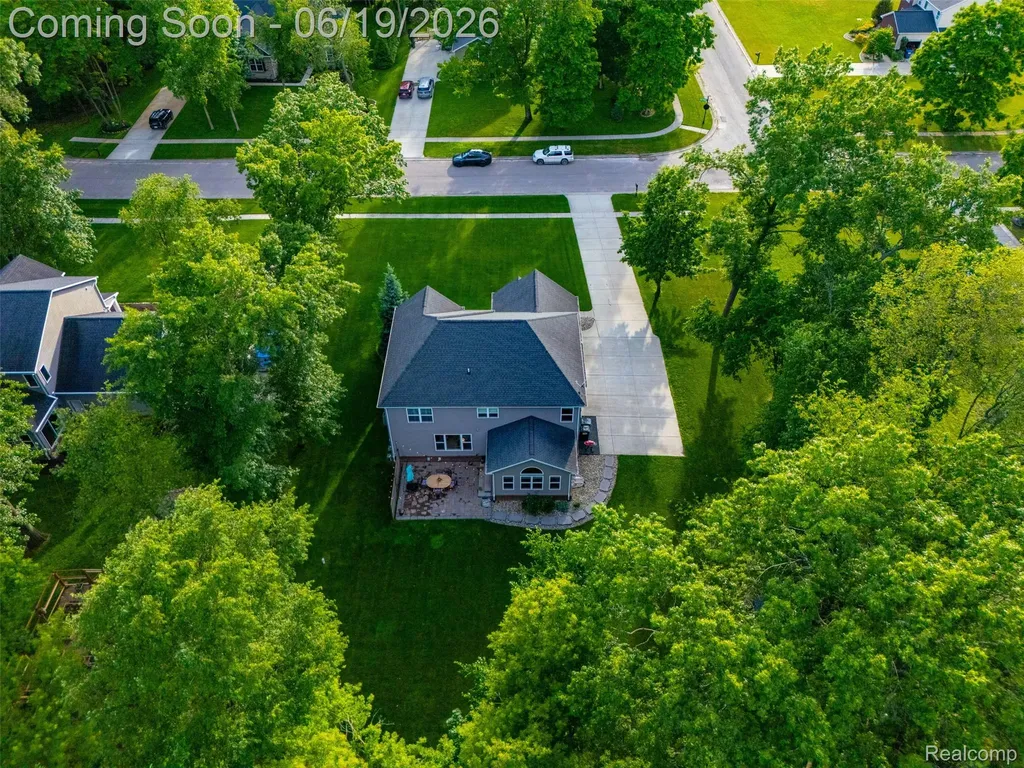 9001 Van Dusen Court Green Oak Township MI 48178