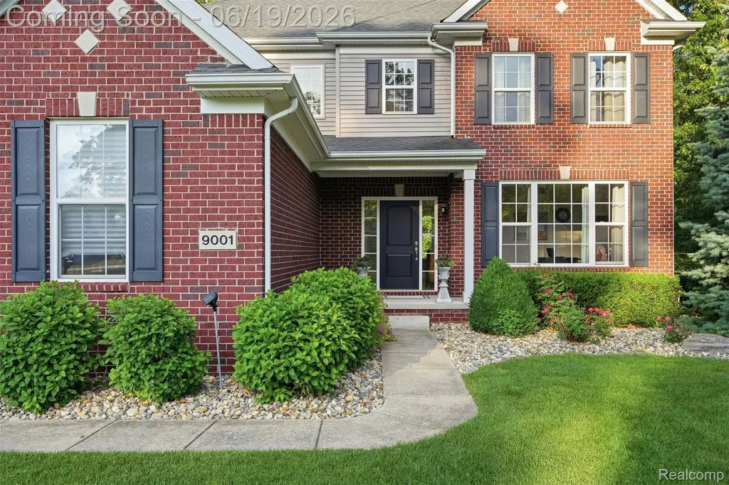 9001 Van Dusen Court Green Oak Township MI 48178