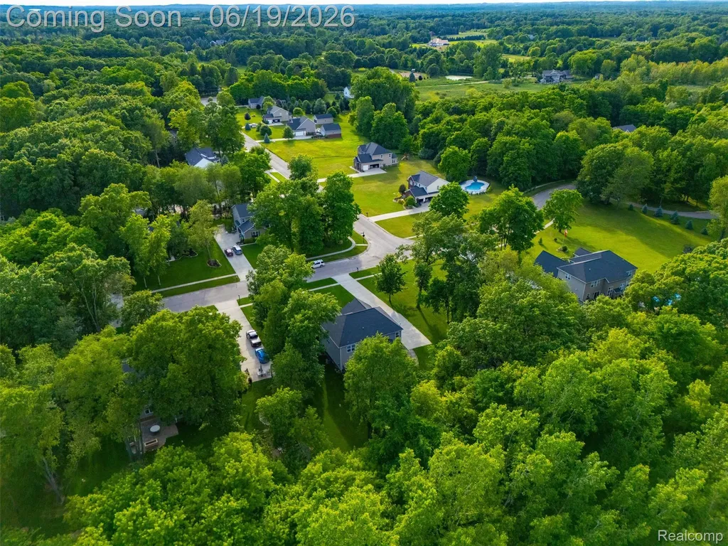 9001 Van Dusen Court Green Oak Township MI 48178