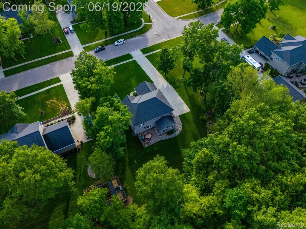 9001 Van Dusen Court Green Oak Township MI 48178