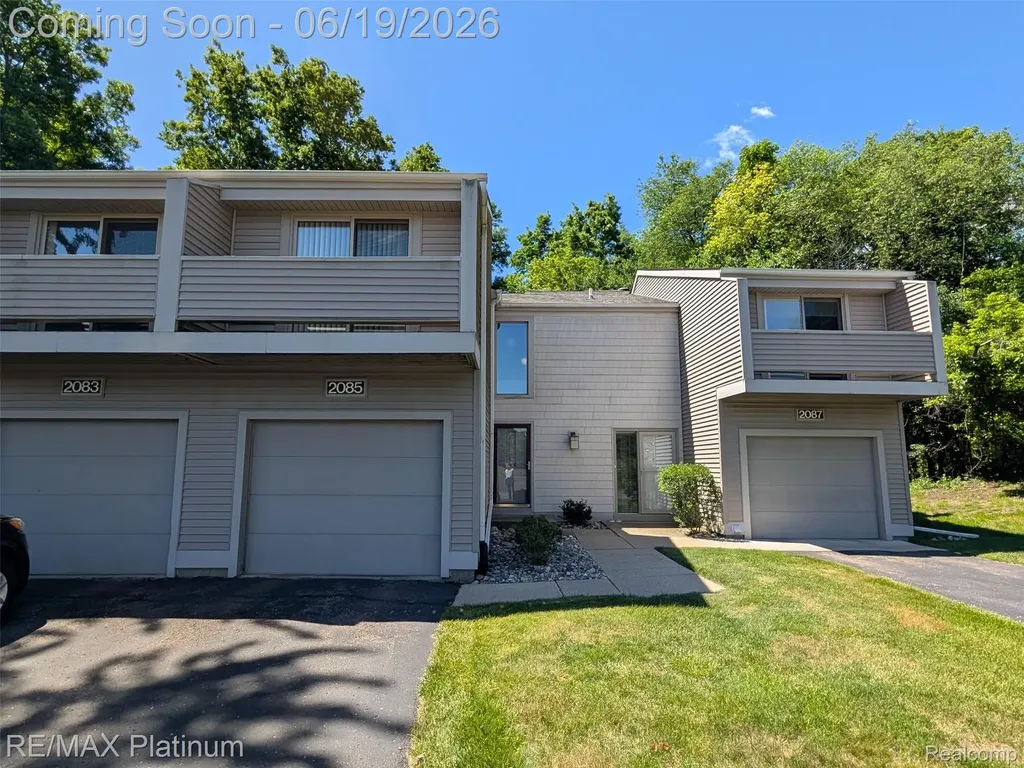 2085 Fox Hollow Drive Meridian Charter Township MI 48864