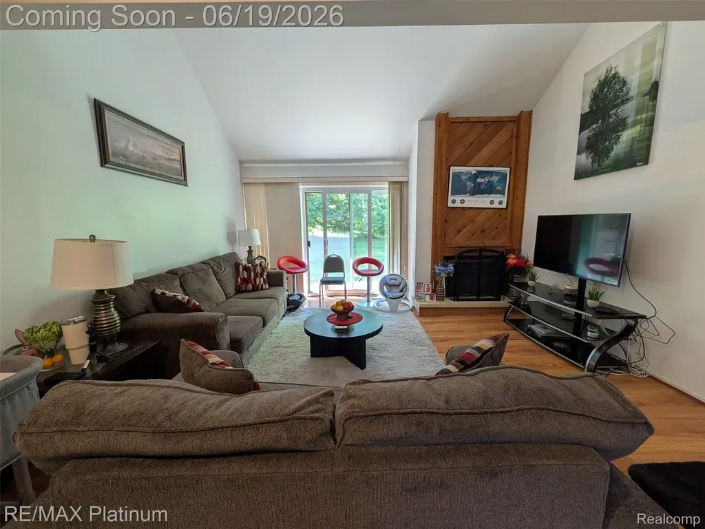 2085 Fox Hollow Drive Meridian Charter Township MI 48864