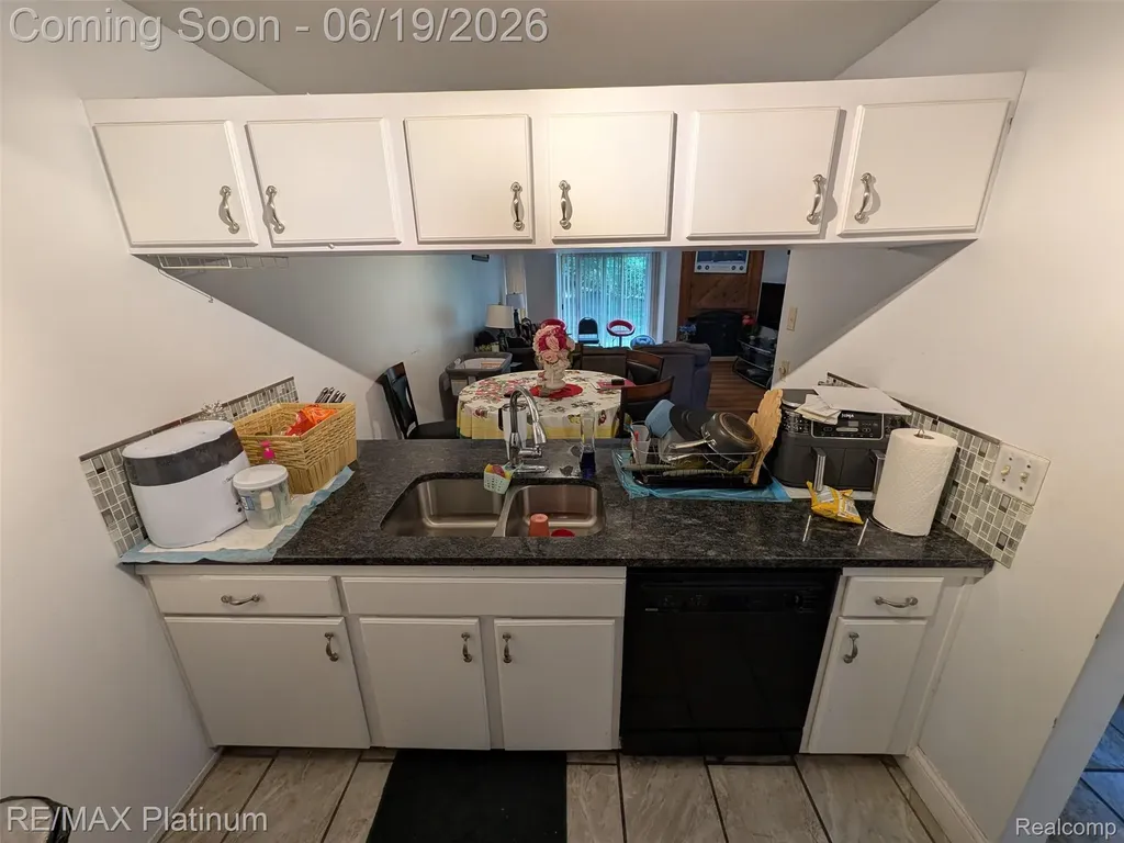 2085 Fox Hollow Drive Meridian Charter Township MI 48864