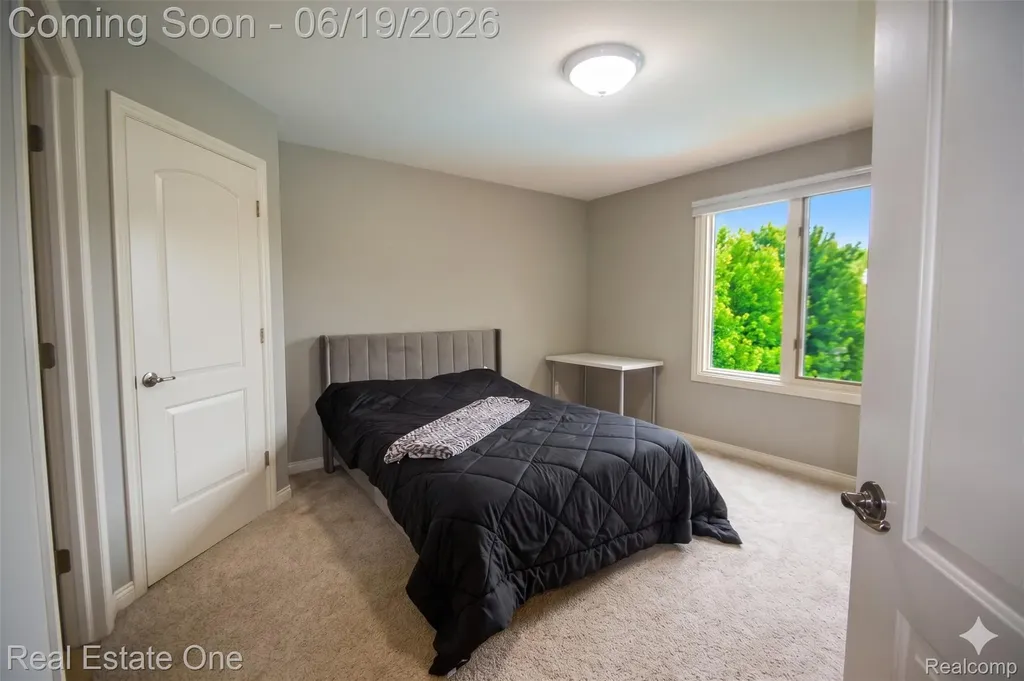 1576 Galena Rochester Hills City MI 48306