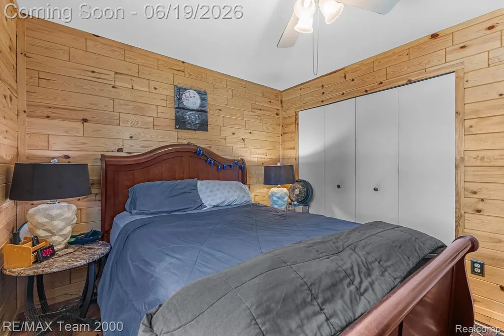 18533 Matthew Drive Clinton Charter Township MI 48035