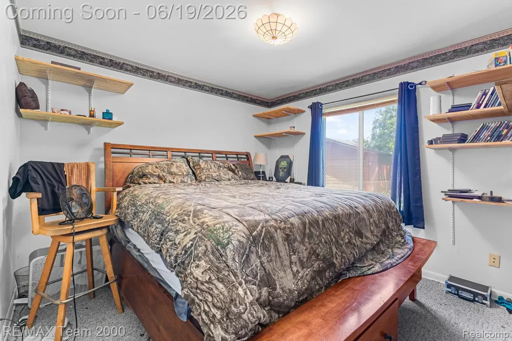18533 Matthew Drive Clinton Charter Township MI 48035