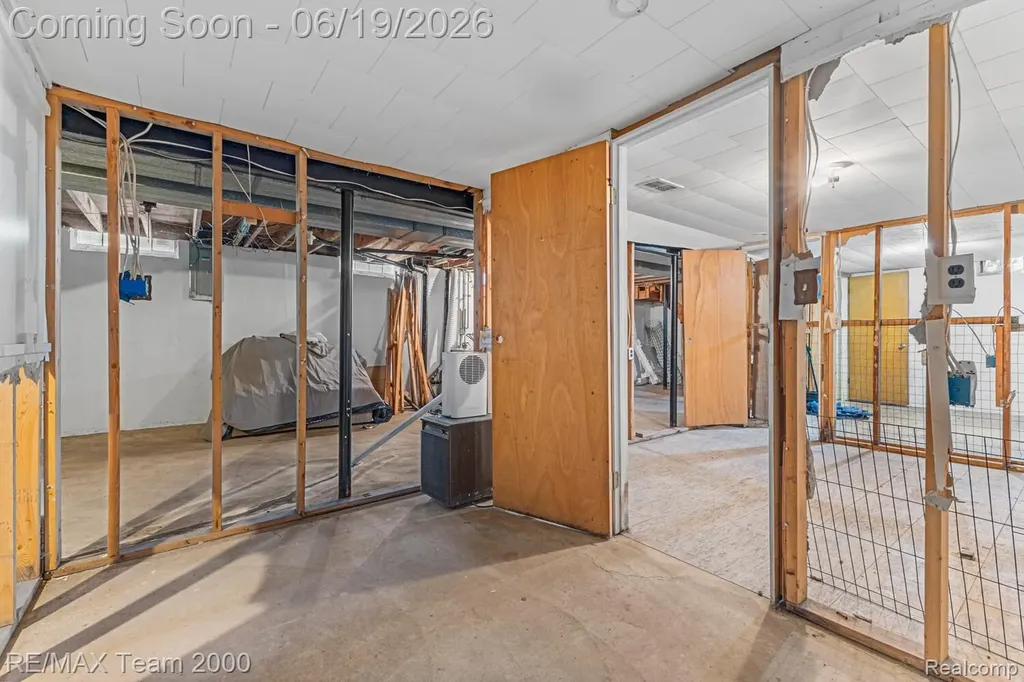 18533 Matthew Drive Clinton Charter Township MI 48035