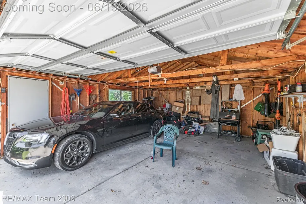 18533 Matthew Drive Clinton Charter Township MI 48035