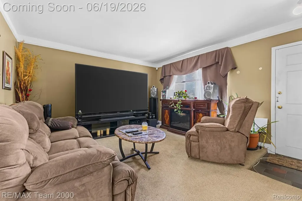 18533 Matthew Drive Clinton Charter Township MI 48035