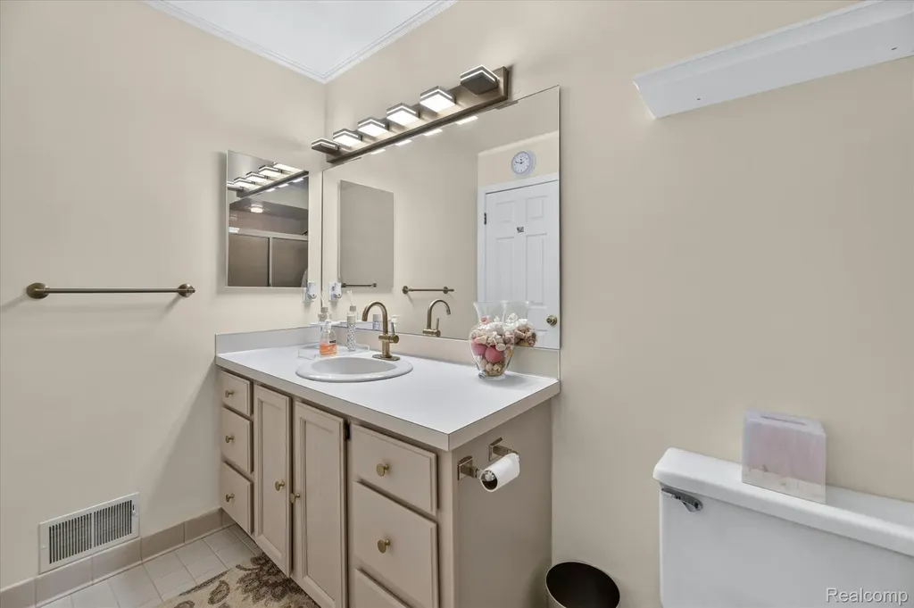 6407 Western Way Flint Charter Township MI 48532