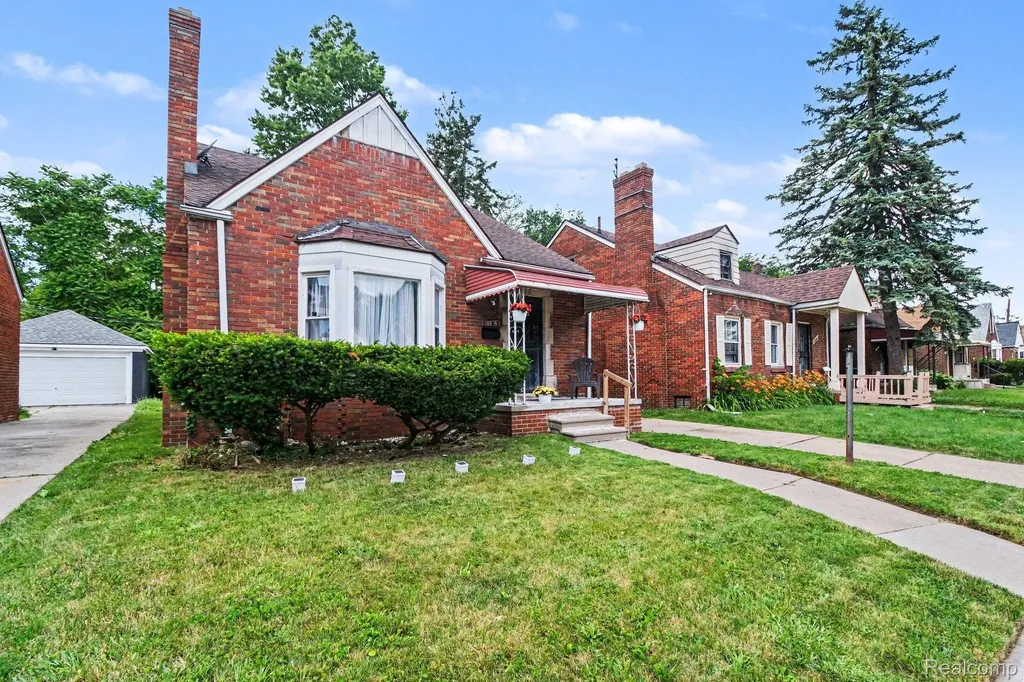 17333 Mansfield Street Detroit City MI 48235