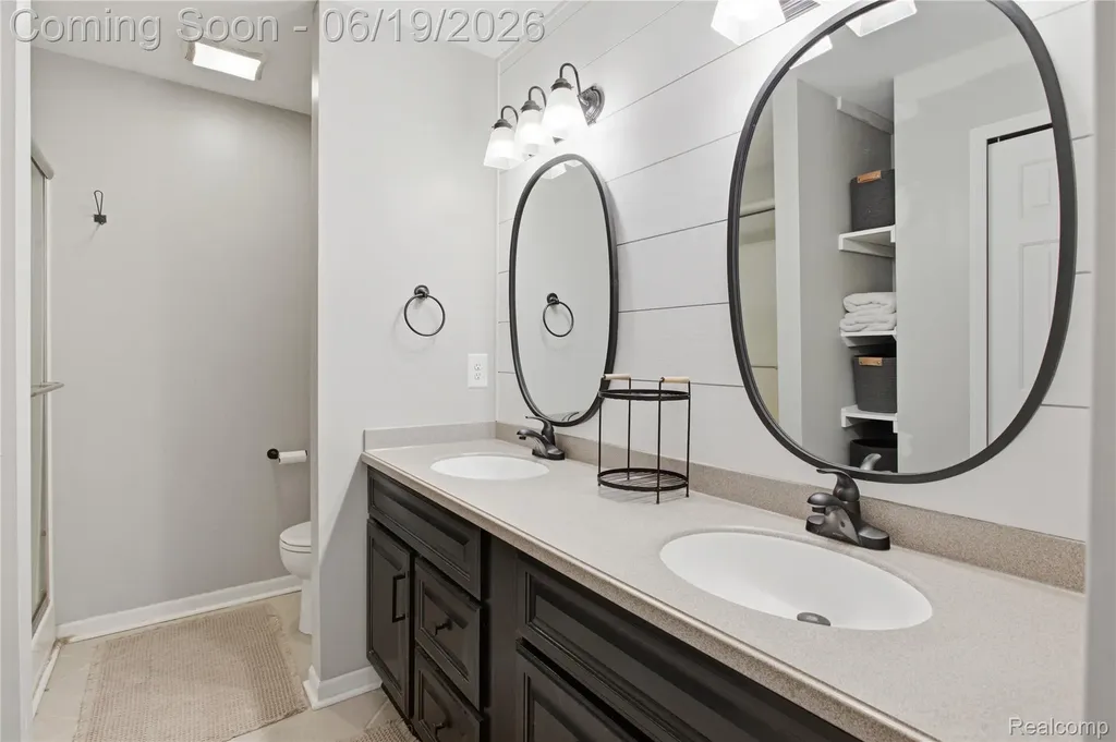 5739 Suntar Valley Drive Howell Township MI 48836