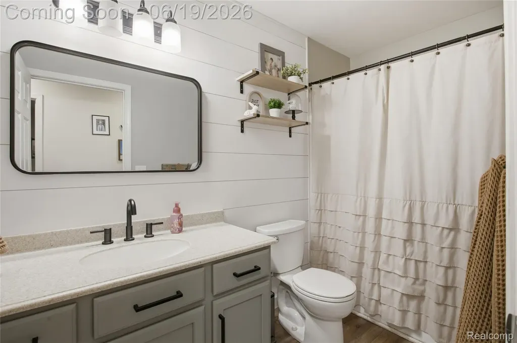 5739 Suntar Valley Drive Howell Township MI 48836