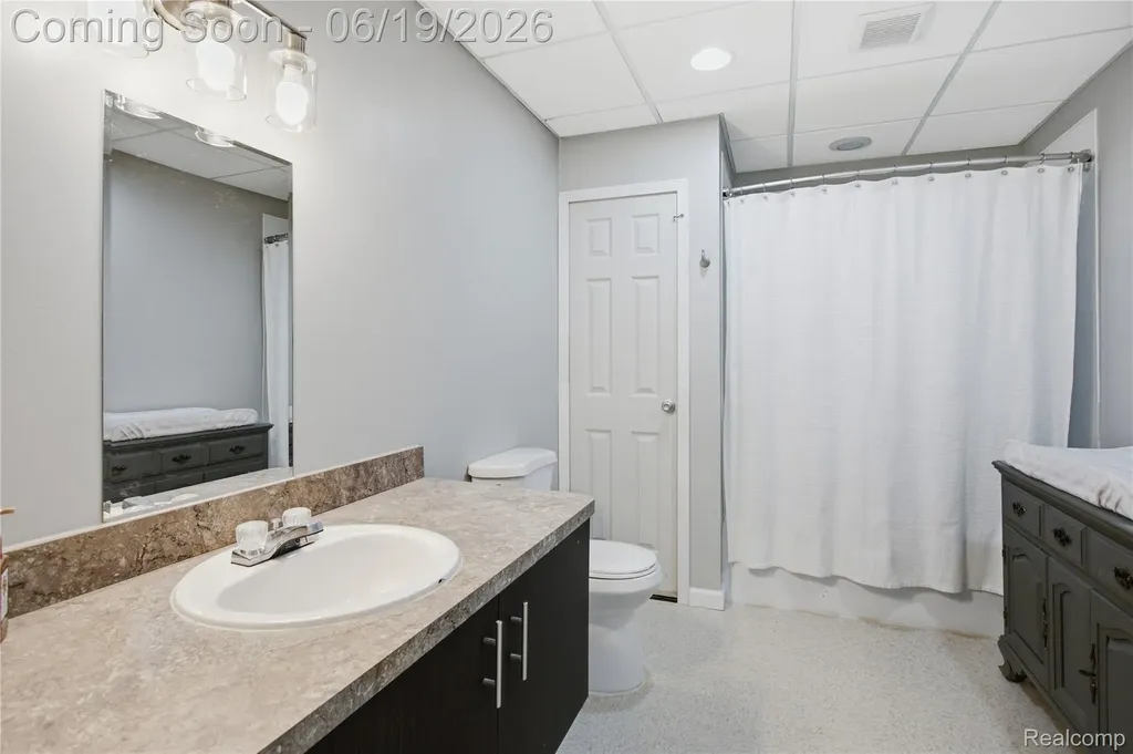 5739 Suntar Valley Drive Howell Township MI 48836
