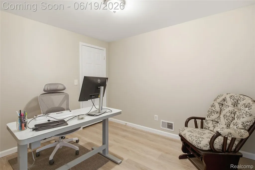 5739 Suntar Valley Drive Howell Township MI 48836