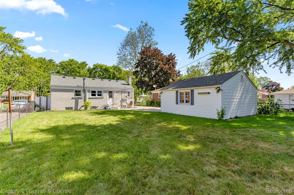29655 Westfield Street Livonia City MI 48150