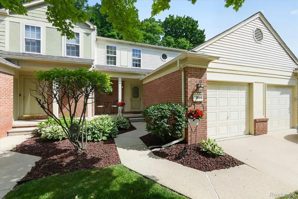 7866 Rivergate Drive Westland City MI 48185
