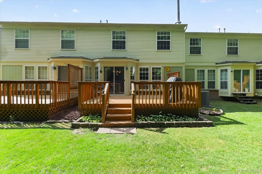 7866 Rivergate Drive Westland City MI 48185