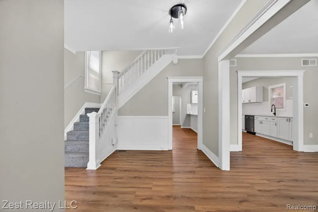 2525 Bewick Street Detroit City MI 48214