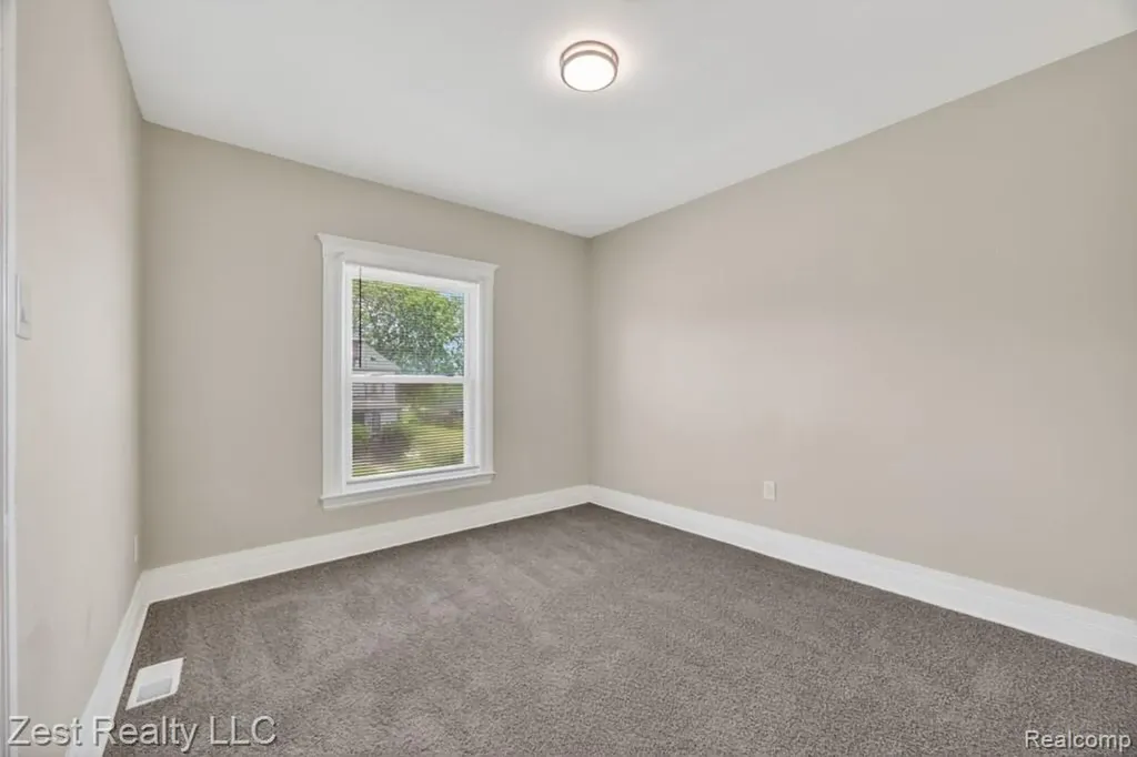 2525 Bewick Street Detroit City MI 48214
