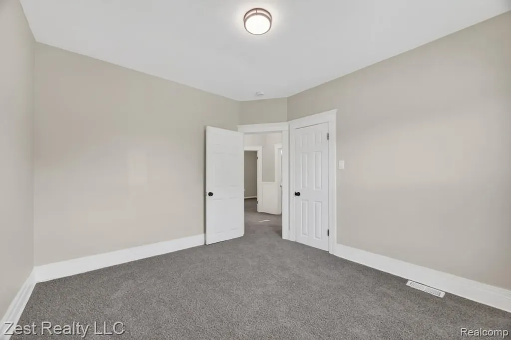 2525 Bewick Street Detroit City MI 48214