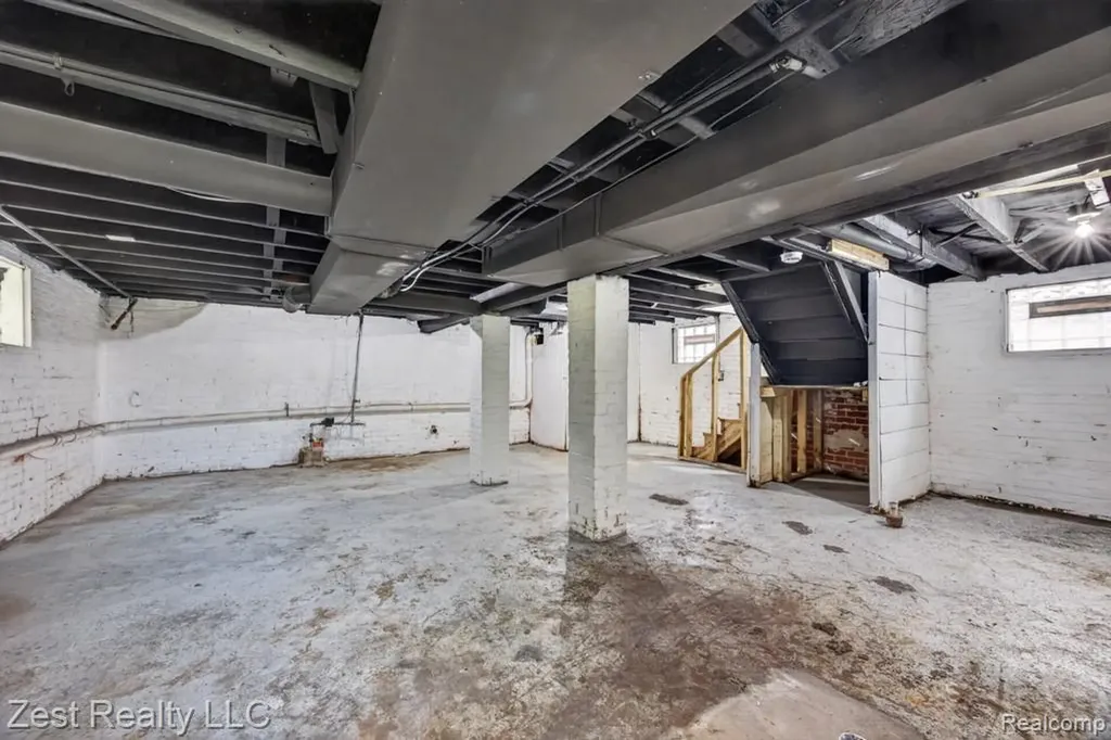 2525 Bewick Street Detroit City MI 48214