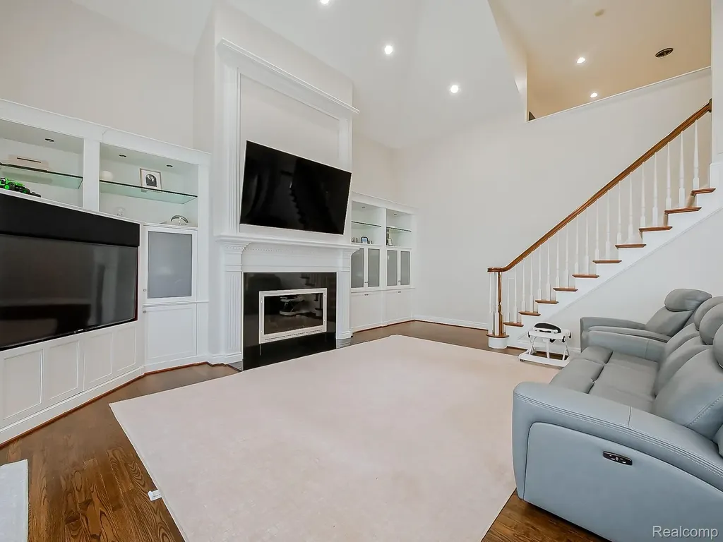 3586 Walnut Brook Drive Rochester Hills City MI 48309