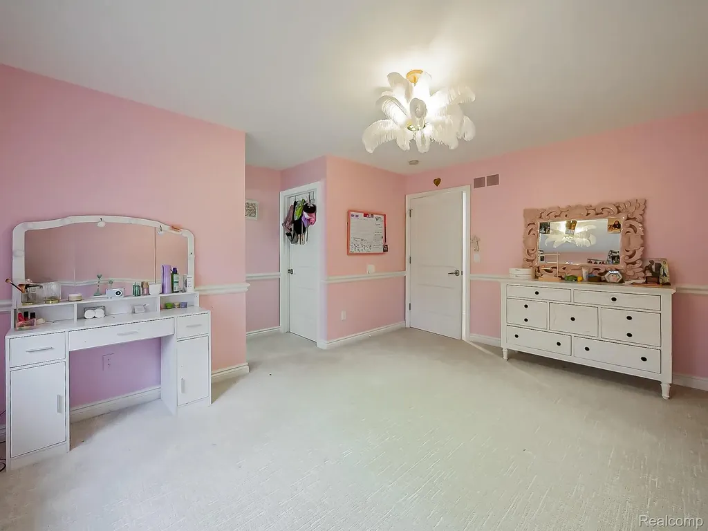 3586 Walnut Brook Drive Rochester Hills City MI 48309