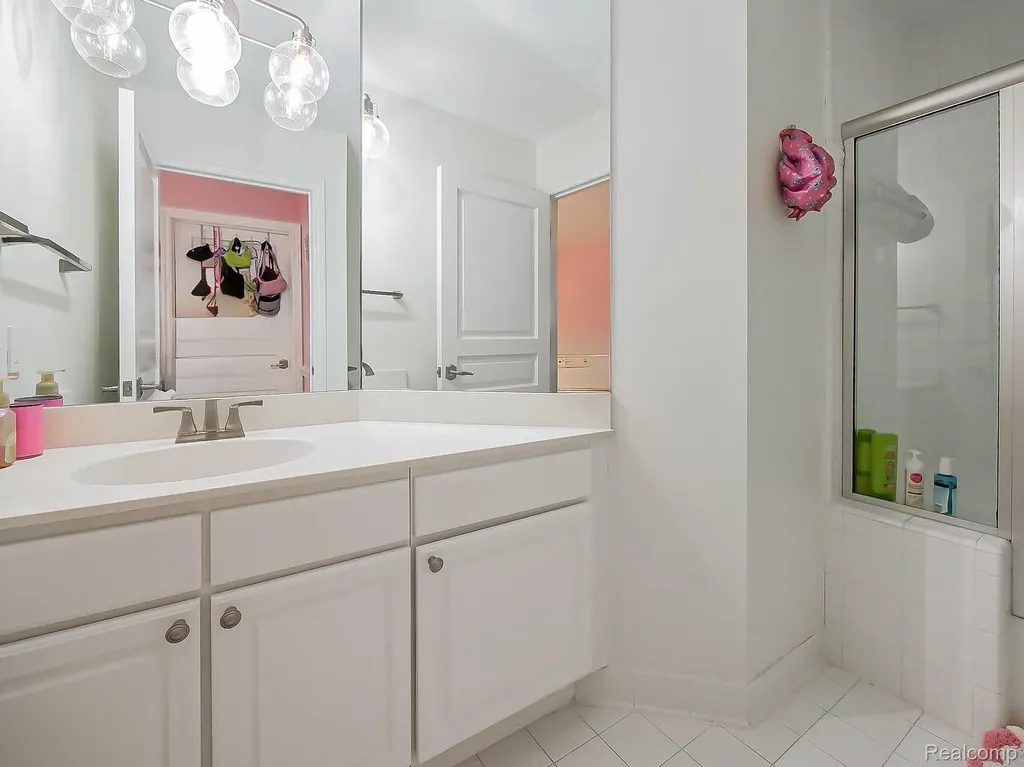 3586 Walnut Brook Drive Rochester Hills City MI 48309