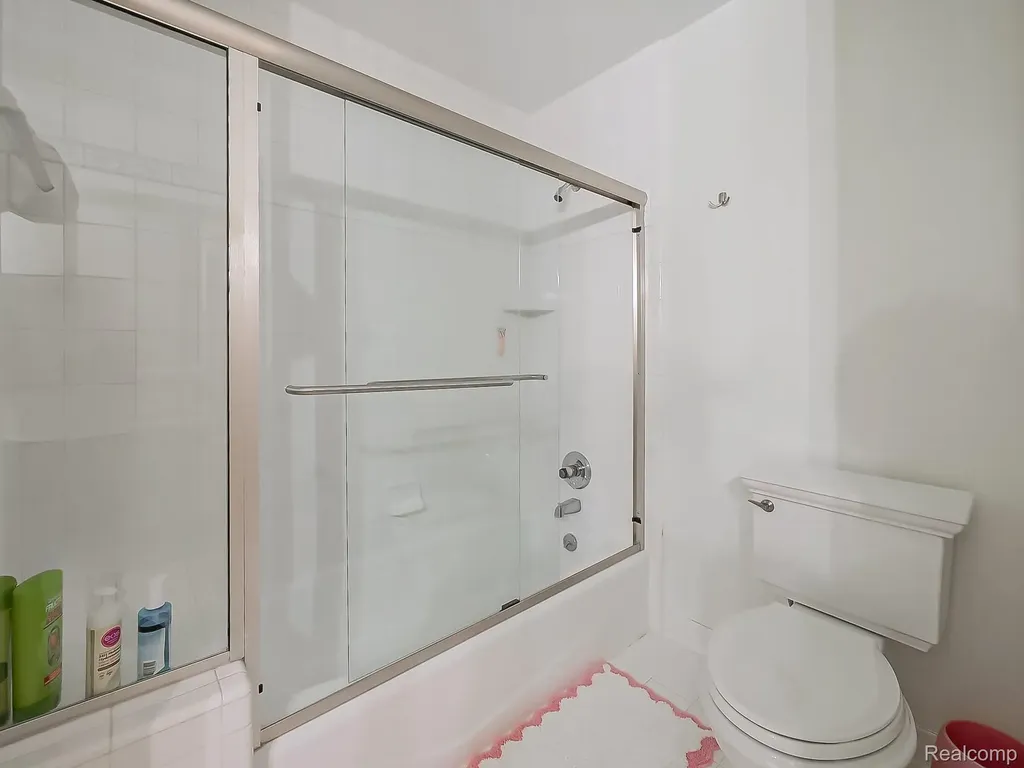 3586 Walnut Brook Drive Rochester Hills City MI 48309
