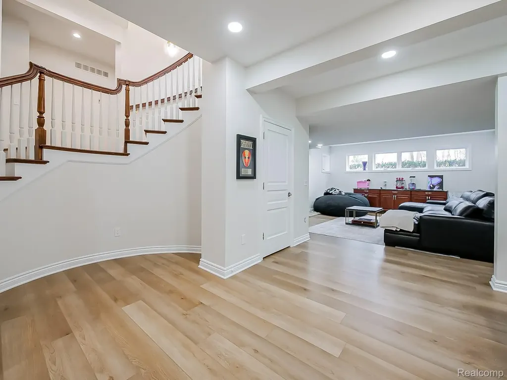 3586 Walnut Brook Drive Rochester Hills City MI 48309